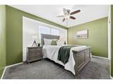 10668 Peakview Dr - Photo 16