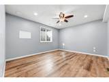 10668 Peakview Dr - Photo 23