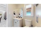 3067 Holly Pl - Photo 18