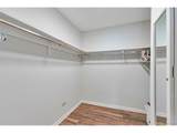 650 Clinton St - Photo 12