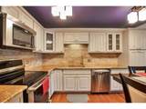 650 Clinton St - Photo 5