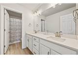 9734 Ceylon St - Photo 18