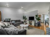 965 Wolff St - Photo 4