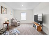 211 Fox St - Photo 10