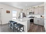 211 Fox St - Photo 6