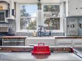 415 Clark St - Photo 10