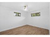 2546 Moore St - Photo 18