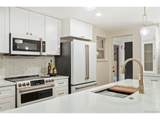 2546 Moore St - Photo 9