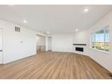 1168 Weller St - Photo 9