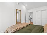 1135 Harrison St - Photo 17