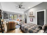 1055 Cove Way - Photo 36