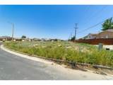  Crestview Dr - Photo 12
