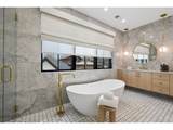 1208 Vine St - Photo 19