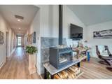 15669 Paintbrush St - Photo 10