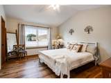 922 7th St - Photo 19