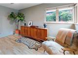 665 Ivy St - Photo 20