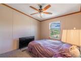 1046 Indiana Ave - Photo 19