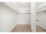 580 Clinton St - Photo 19