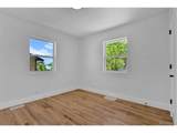 828 Irving St - Photo 15