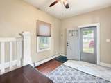 105 Logan Ave - Photo 4
