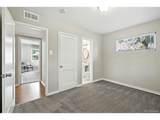 1060 Ursula St - Photo 25