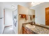1070 Crestview Ct - Photo 20