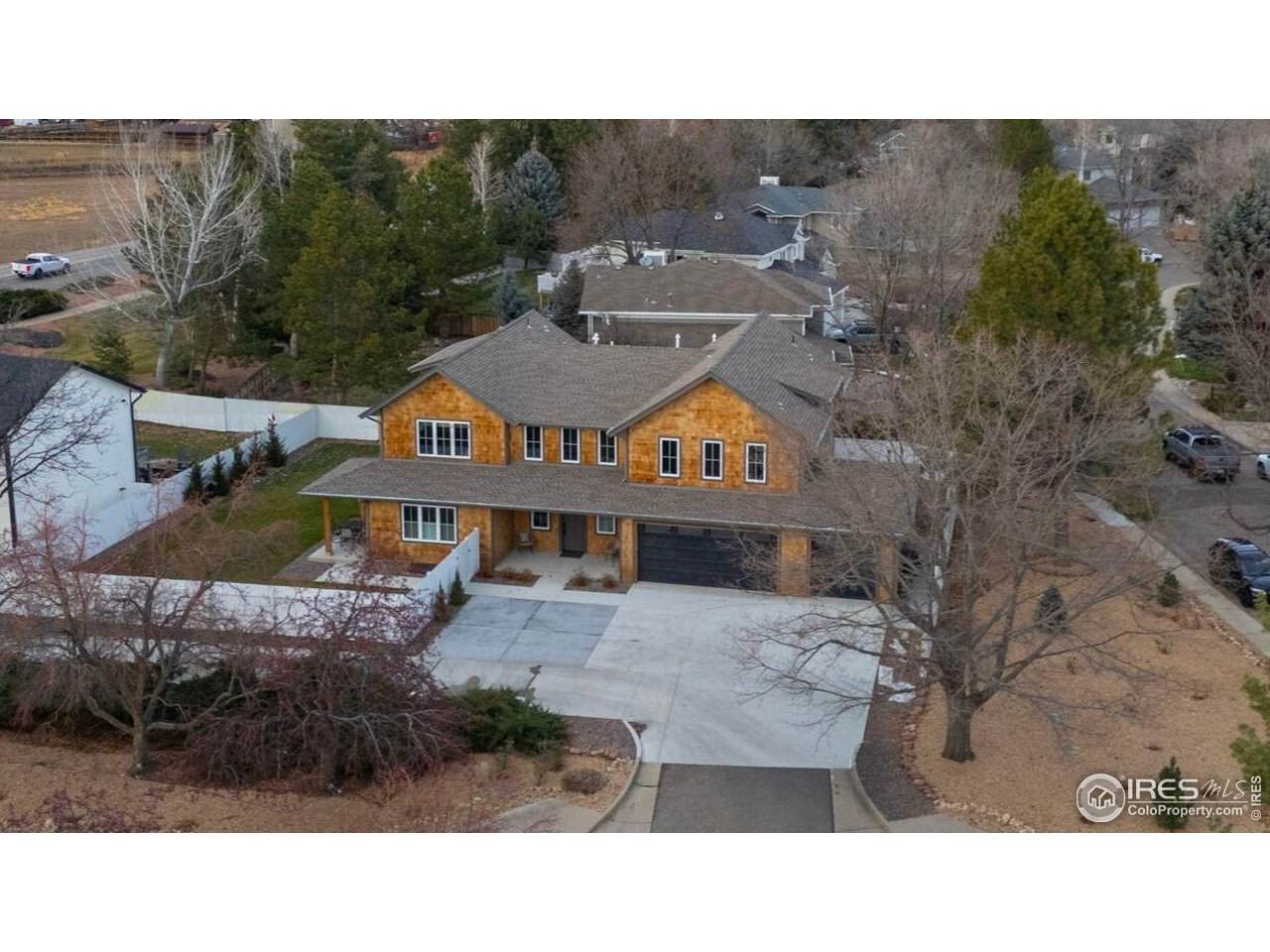 2590 Blue Heron Way - Photo 1