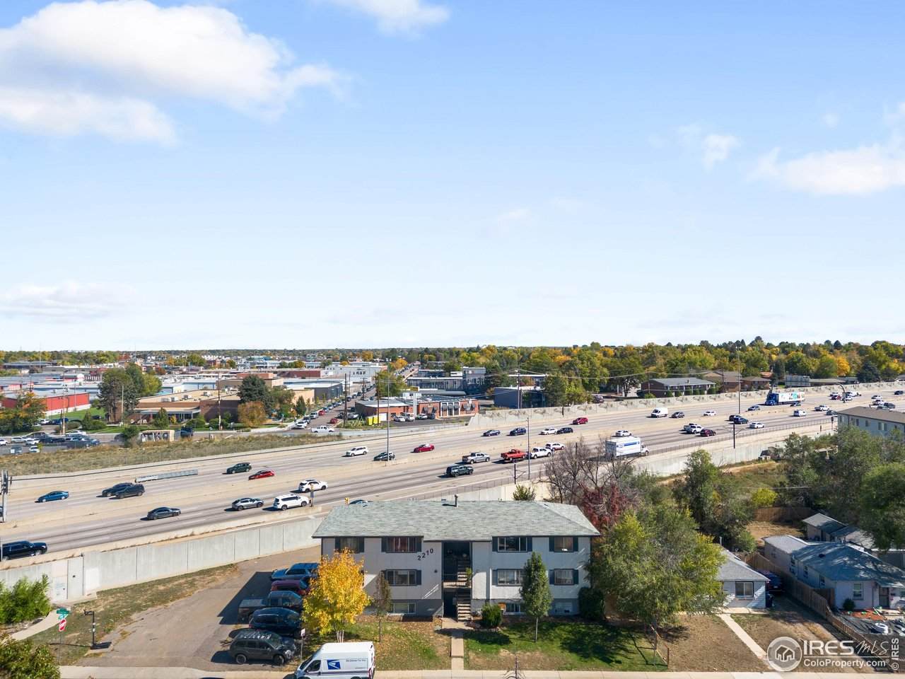 2210 Dexter St - Photo 1