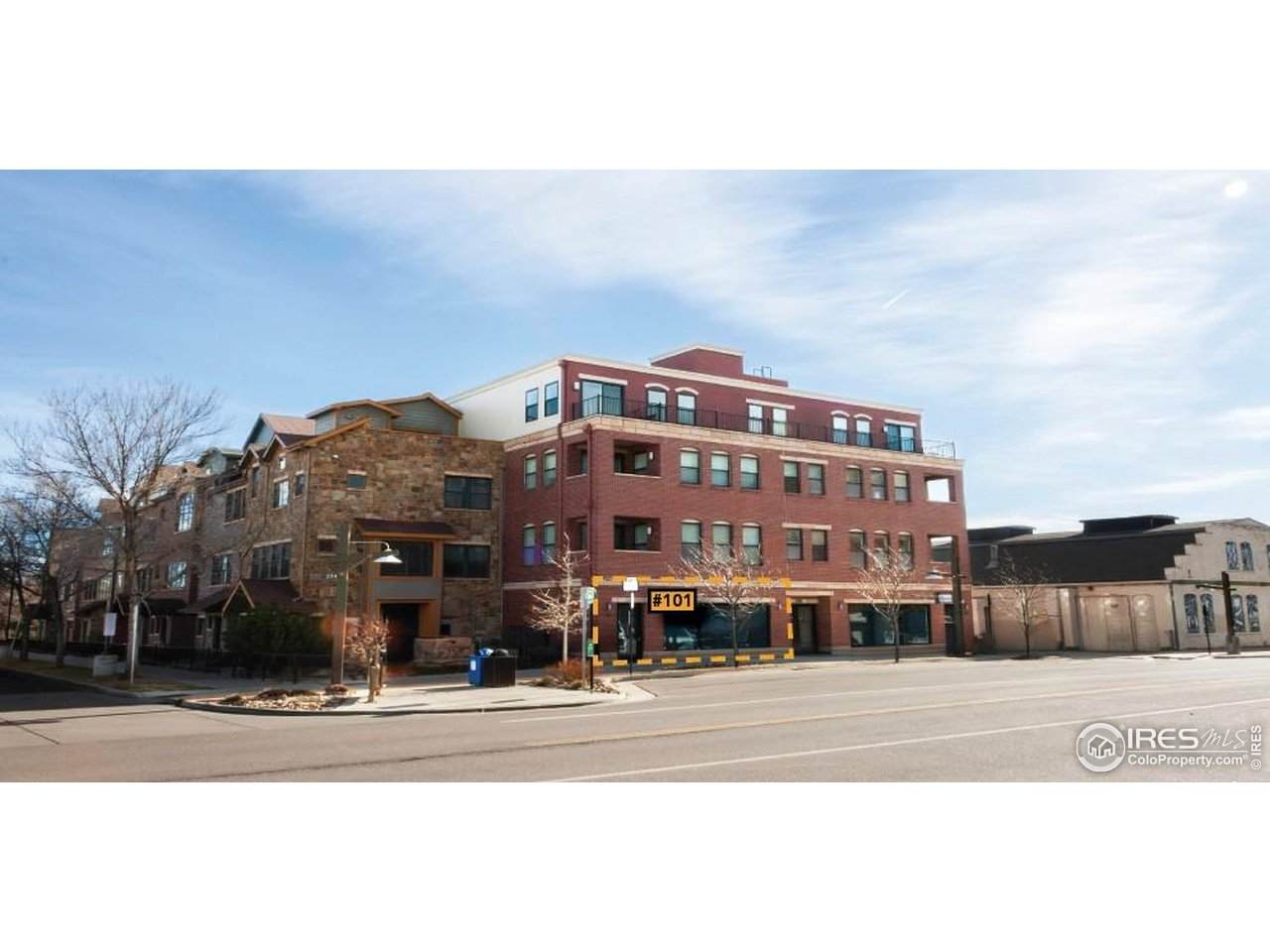 220 Willow St - Photo 1