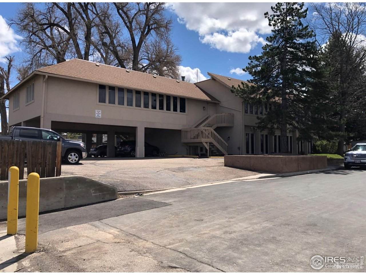 2120 College Ave - Photo 1