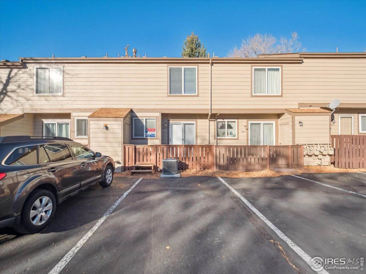 867 Summer Dr - Photo 1