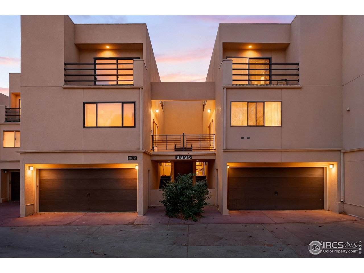 3835 Northbrook Dr - Photo 1