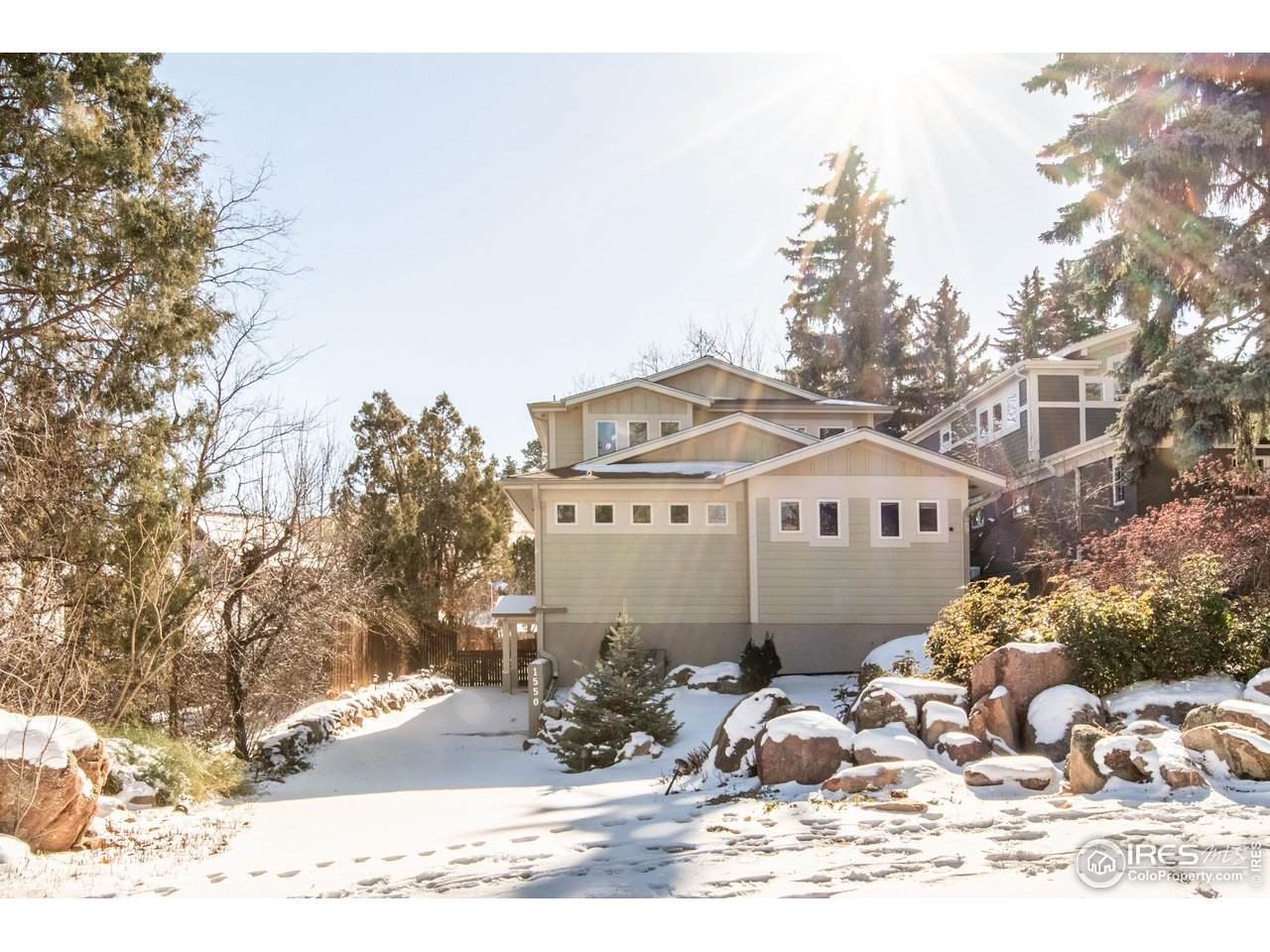 1550 Bluebell Ave - Photo 1