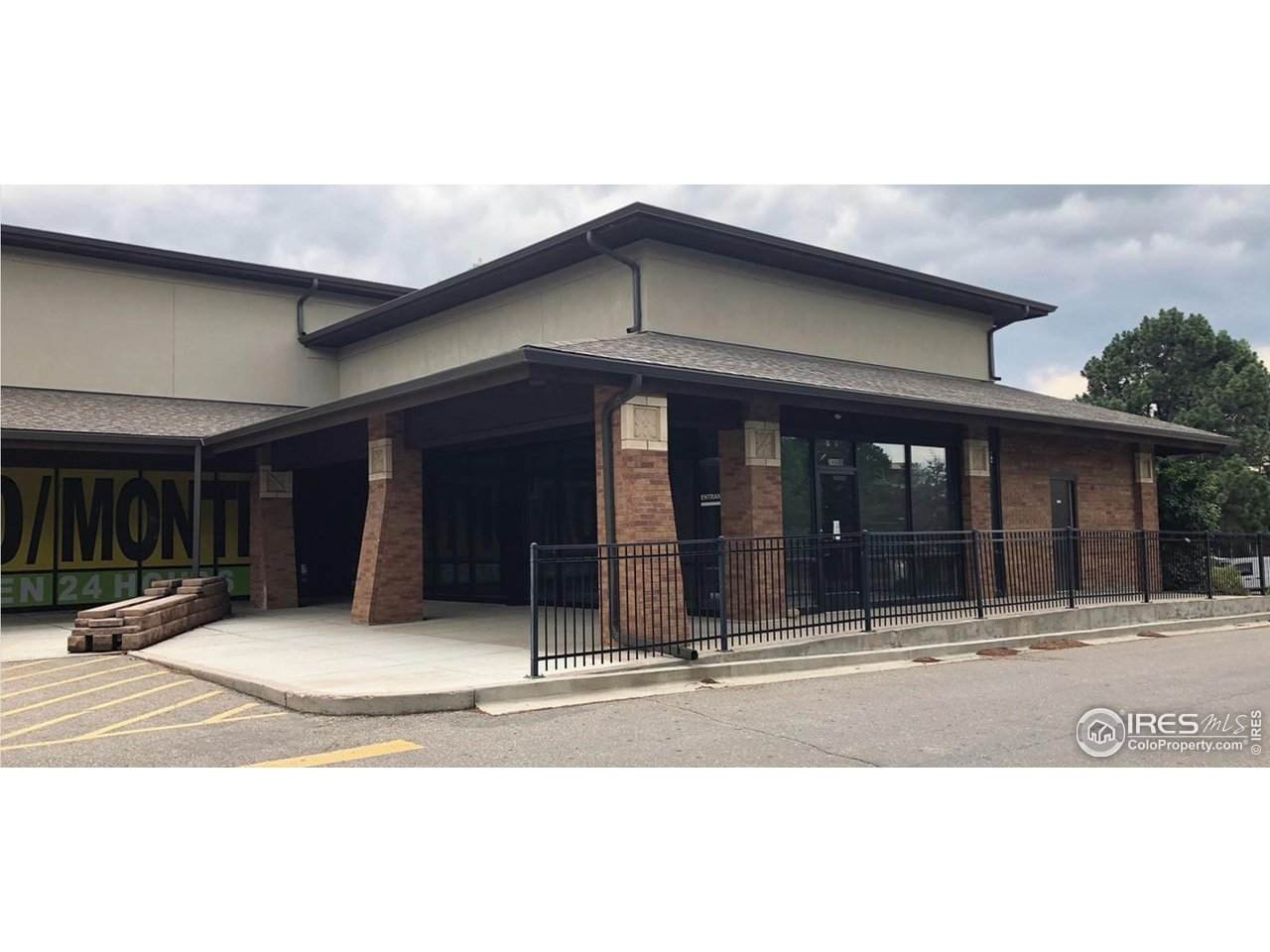 2400 16th St - Photo 1