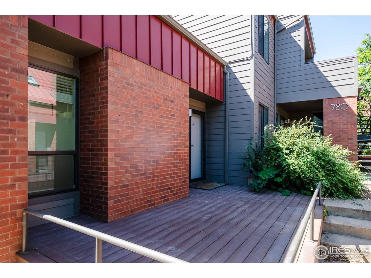780 Walnut St - Photo 1