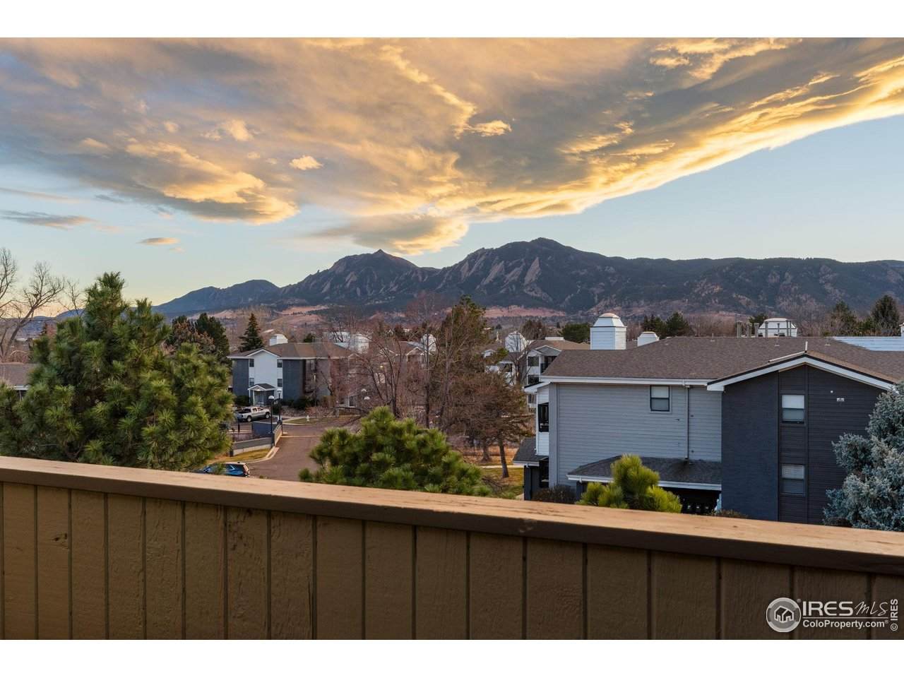 2938 Kalmia Ave - Photo 1