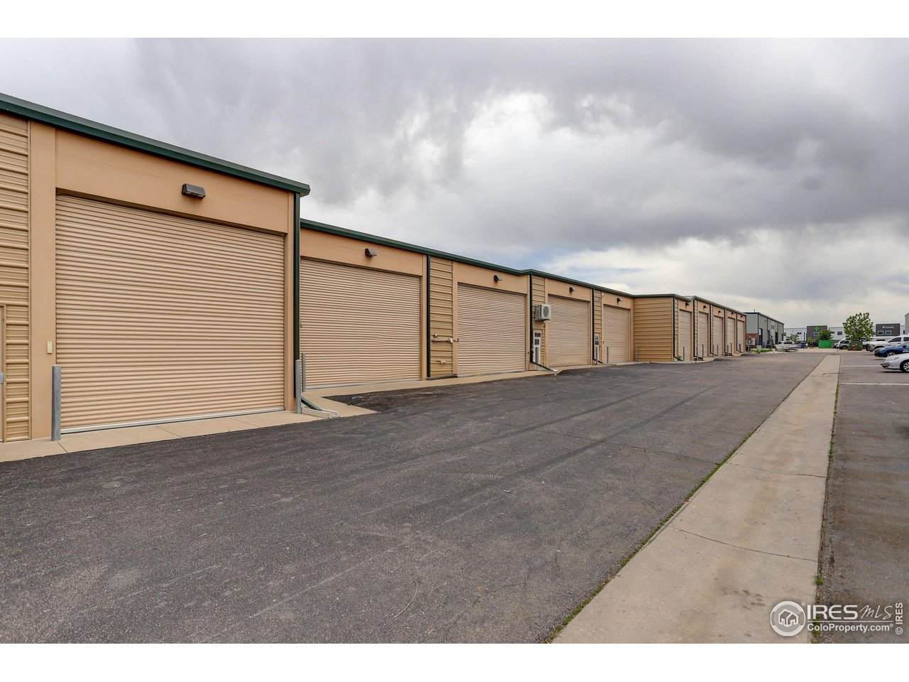 7352 Greenridge Rd - Photo 1