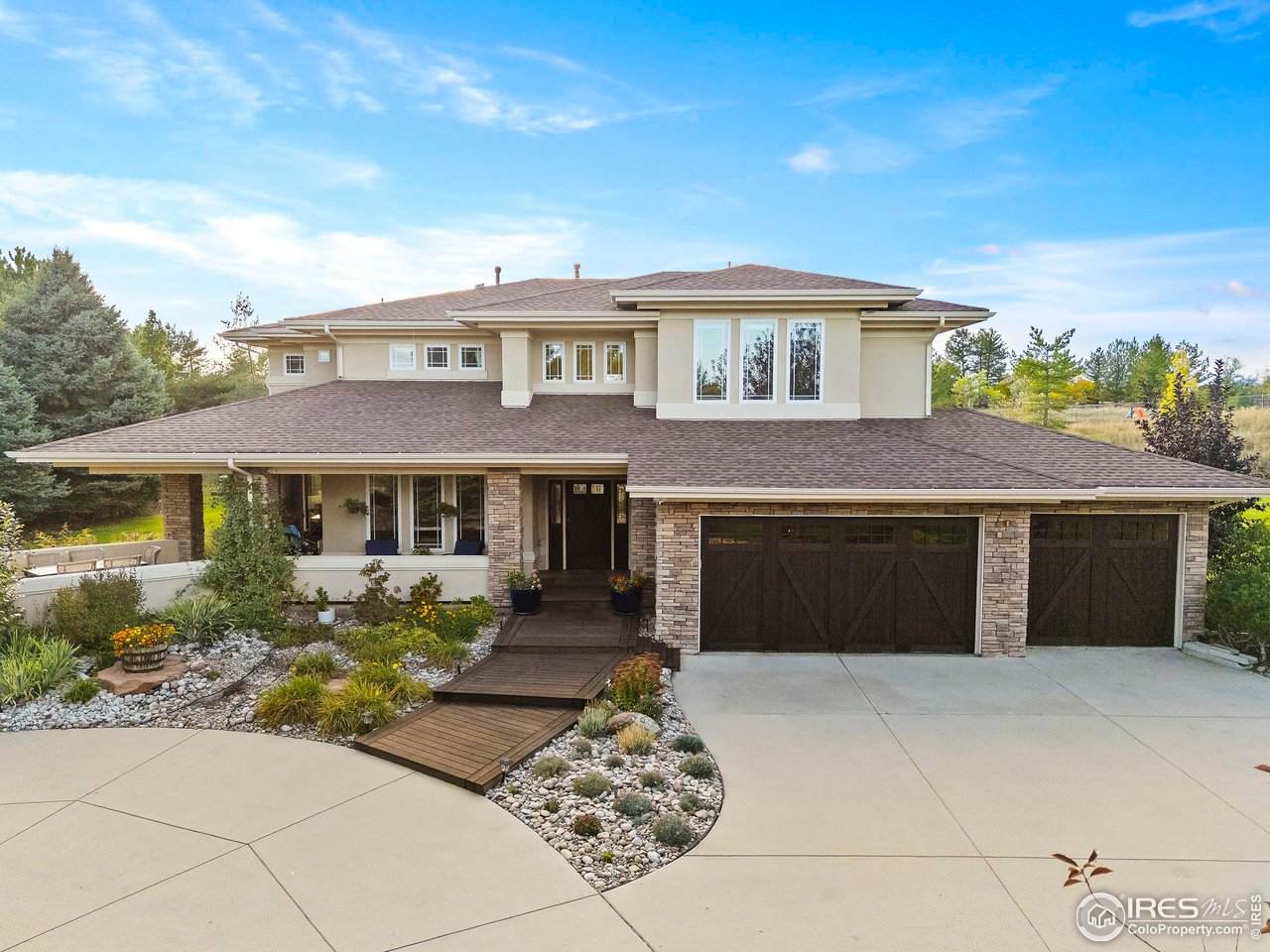 10443 Sunlight Dr - Photo 1