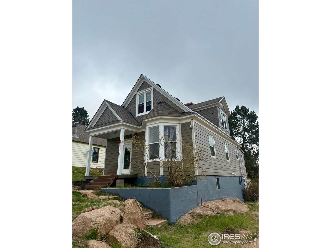 430 4th St - Photo 1