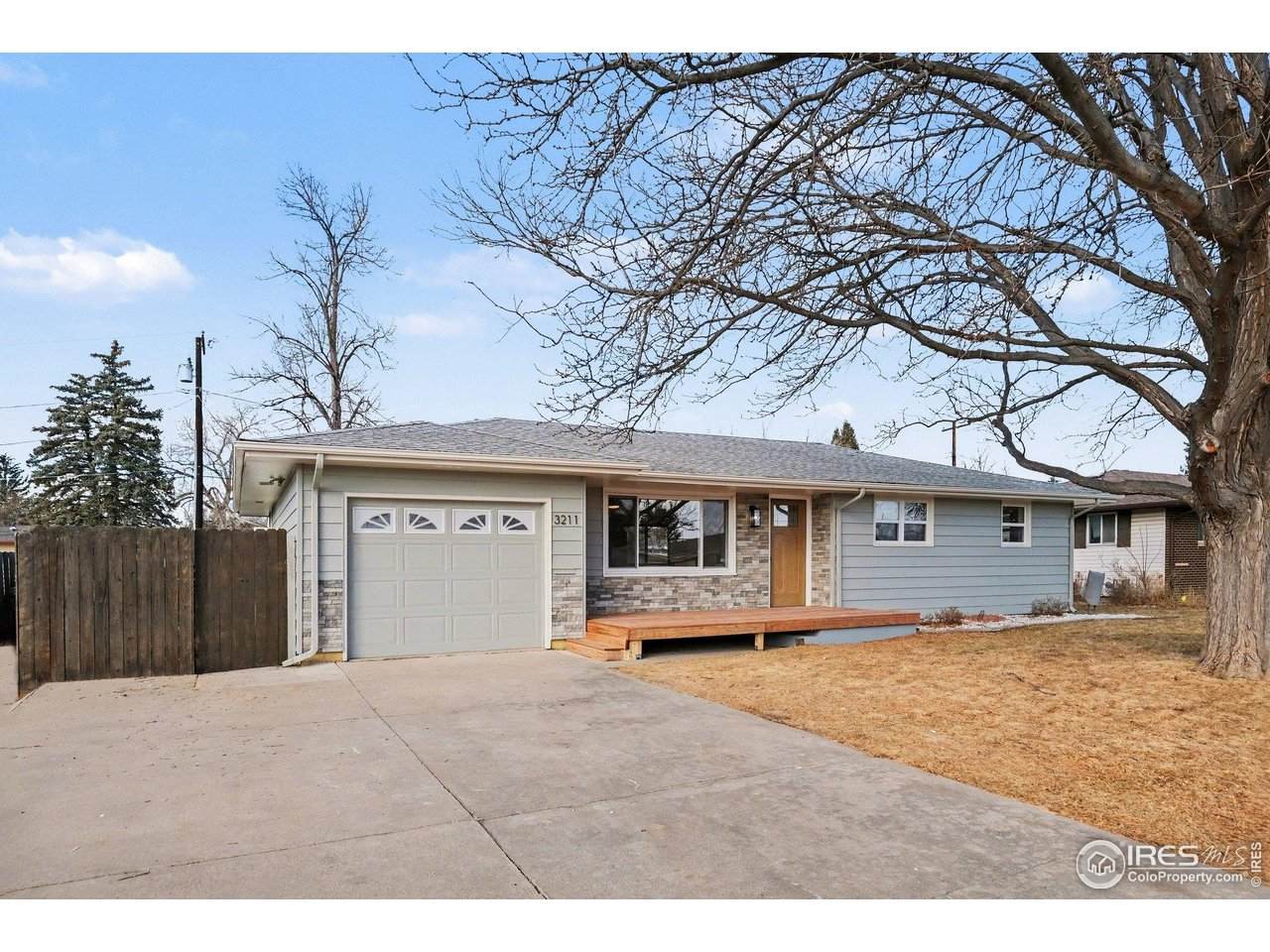 3211 Butternut Dr - Photo 1