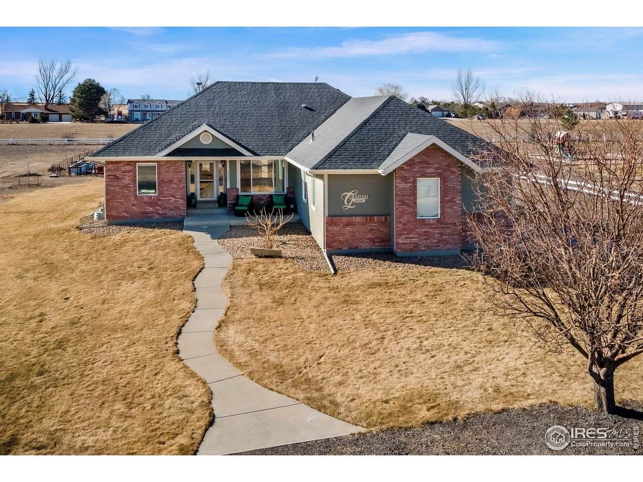 20201 Leola Way - Photo 1