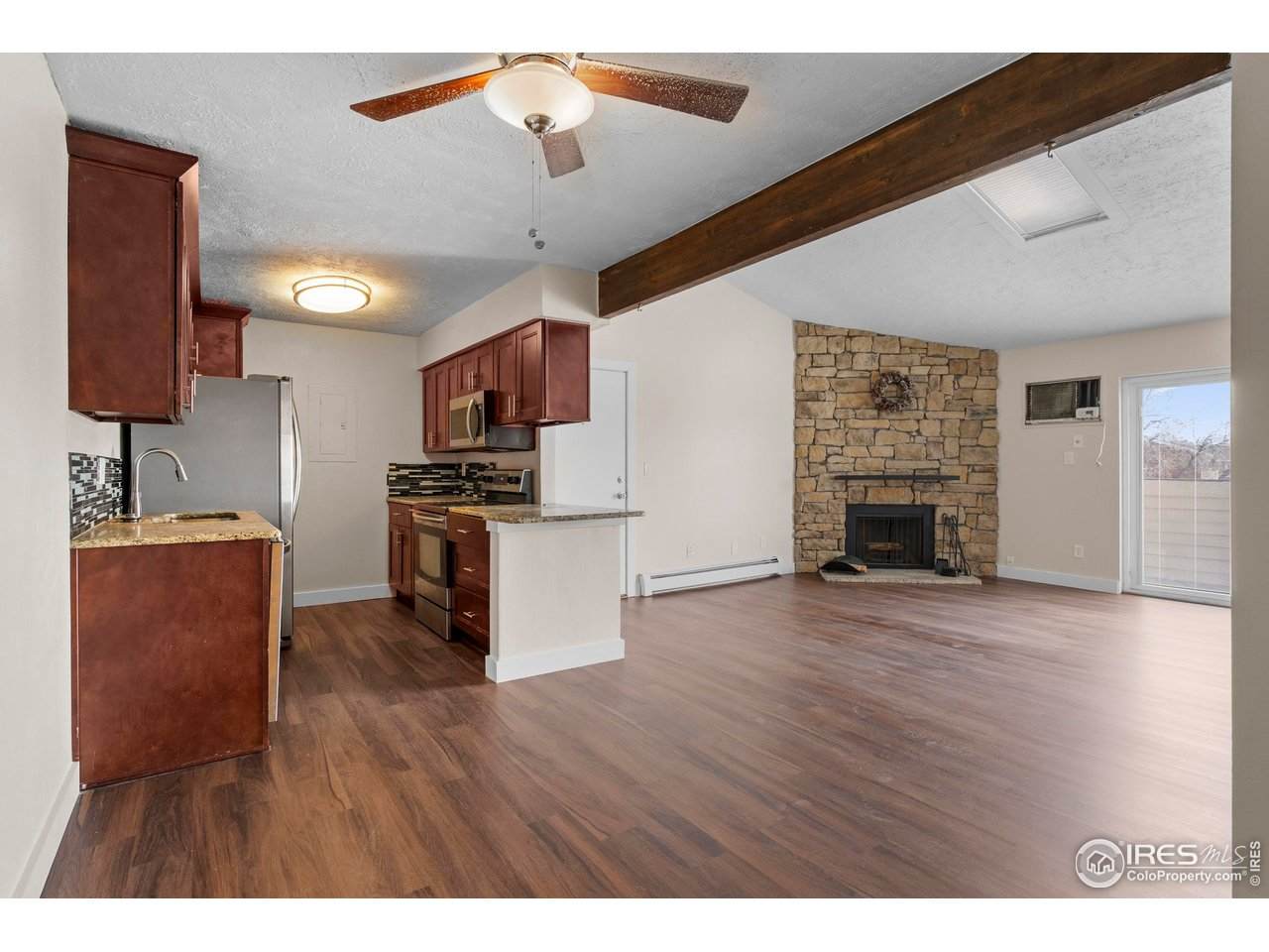 10150 Virginia Ave - Photo 1