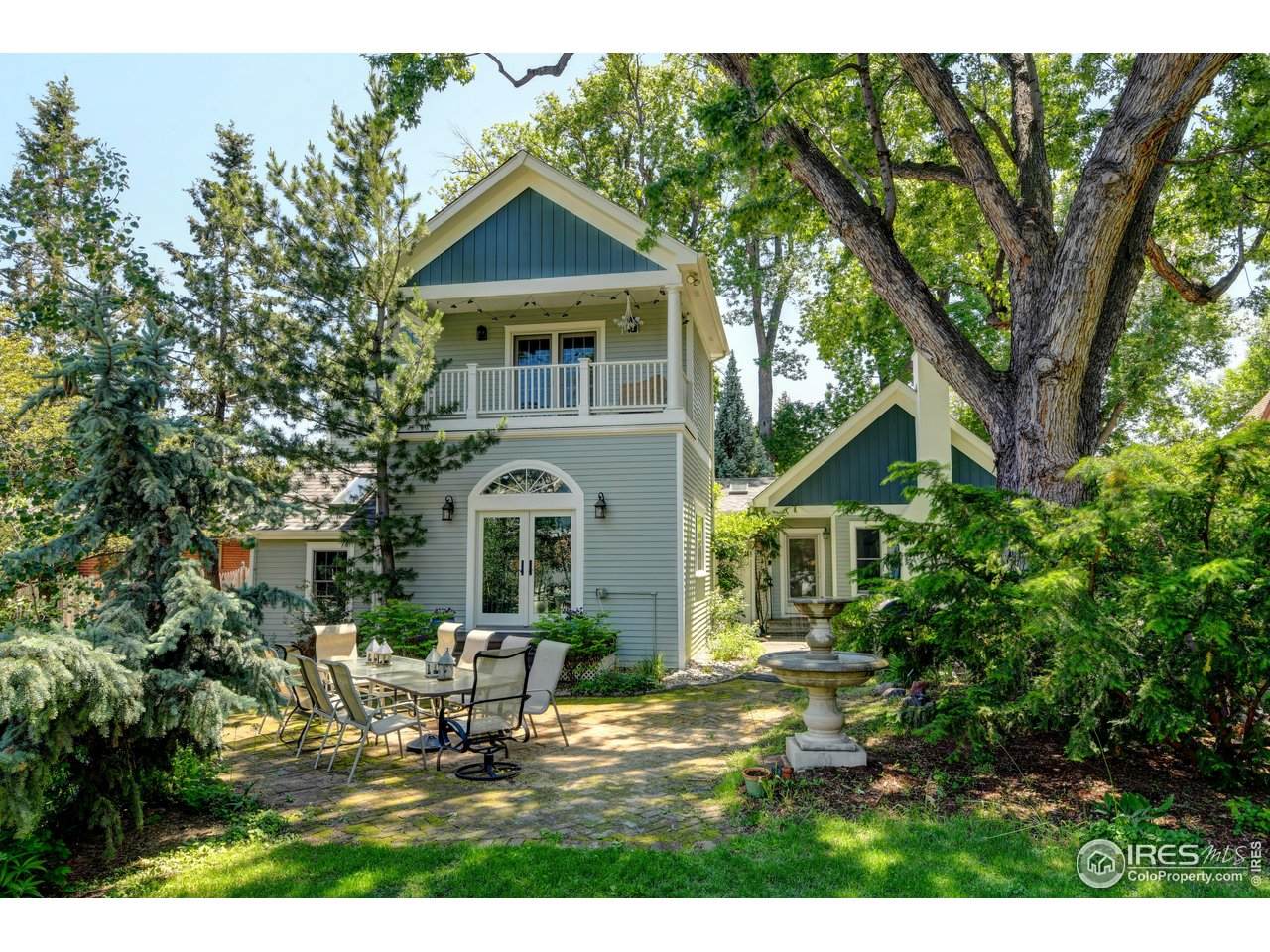 320 Mulberry St - Photo 1