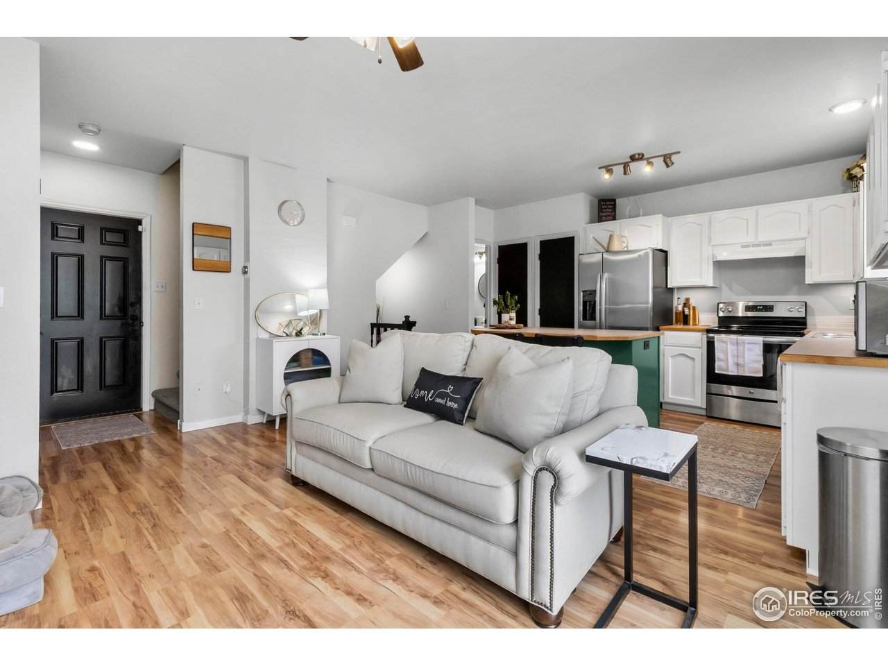 2215 3rd St - Photo 1