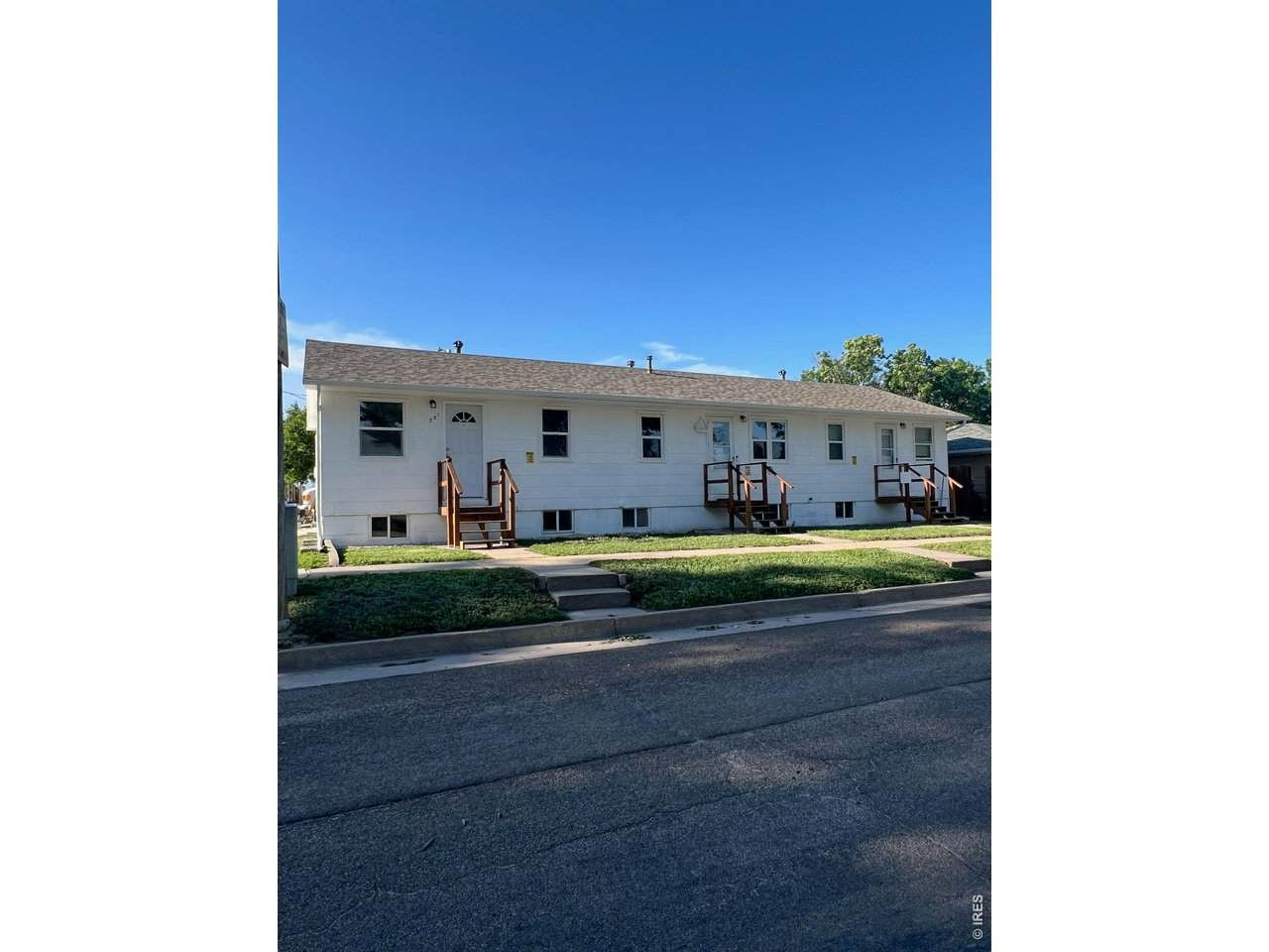 351 2nd St - Photo 1