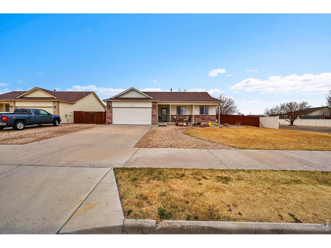 412 Elm Ave - Photo 1