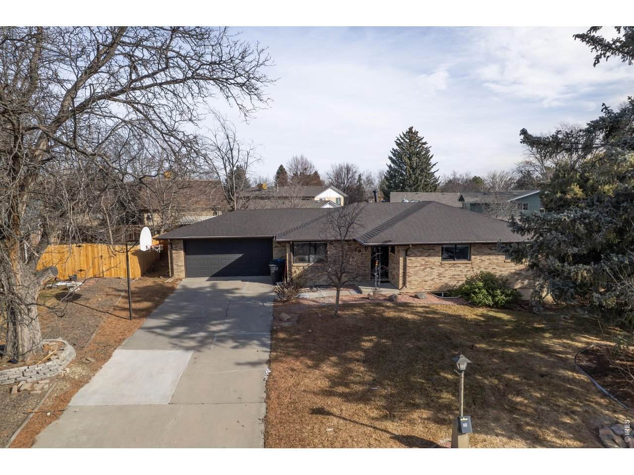 28 University Dr - Photo 1
