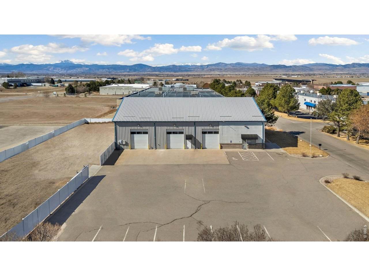 5740 Boeing Dr - Photo 1