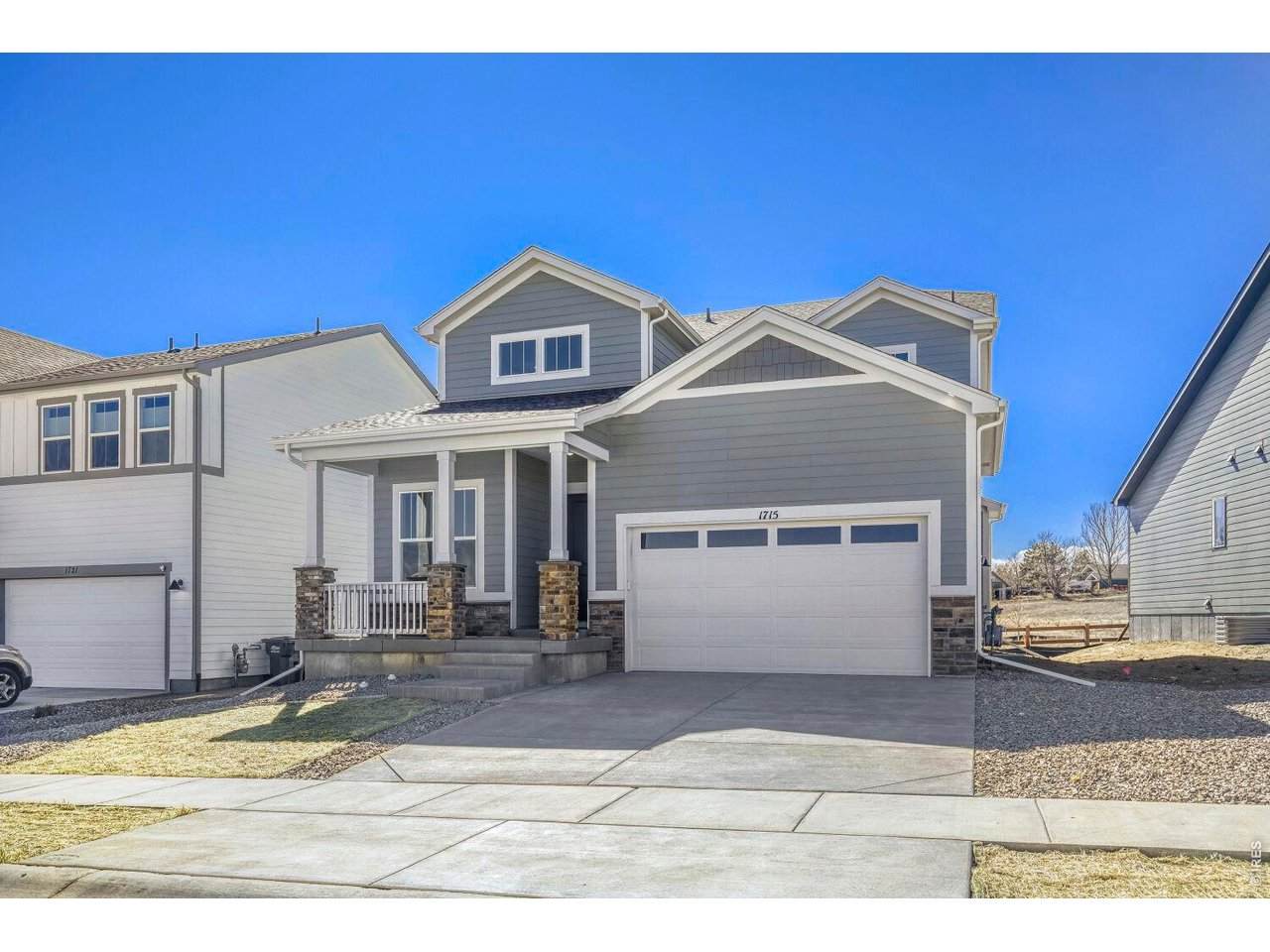 1715 Baltusrol Dr - Photo 1