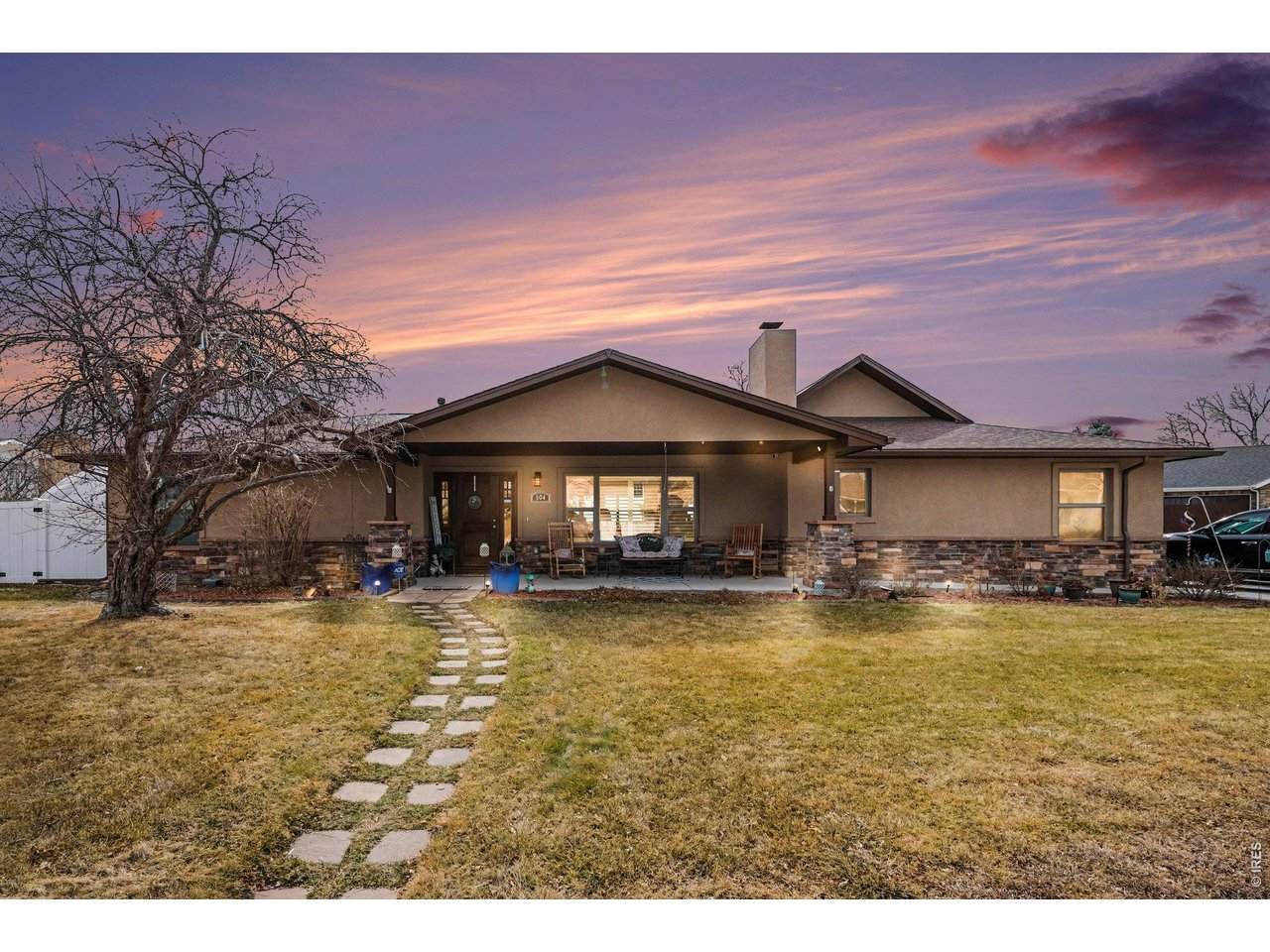 904 Engleman Pl - Photo 1